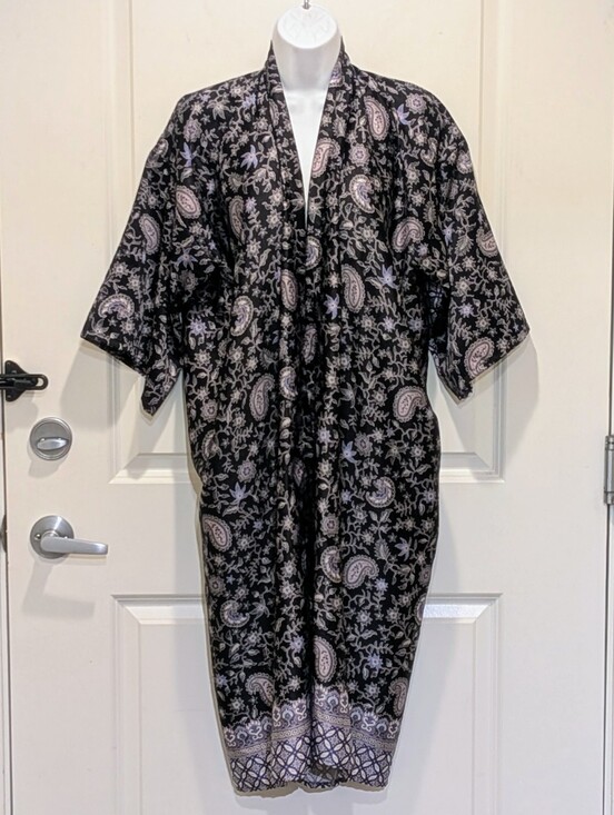Handmade Accessories - EUC 100% Silk Black White and Blue Paisley Statement Sleeve Kimono